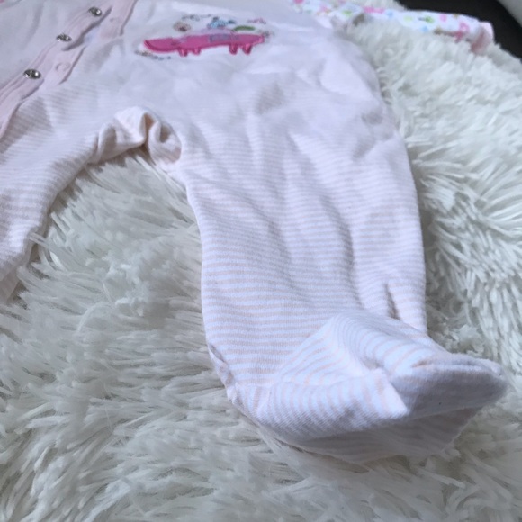 ❌Sold❌💞 Baby One Piece Bodysuit 💞🎀 - Picture 3 of 6